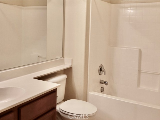 Detail Gallery Image 20 of 26 For 25798 Iris Ave #B,  Moreno Valley,  CA 92551 - 2 Beds | 2/1 Baths