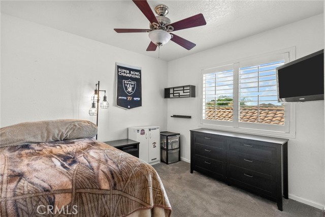Detail Gallery Image 24 of 39 For 19777 Azure Field Dr, Newhall,  CA 91321 - 3 Beds | 3 Baths