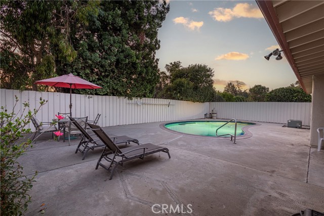 Detail Gallery Image 32 of 39 For 6849 Whitaker Ave, Lake Balboa,  CA 91406 - 3 Beds | 2 Baths