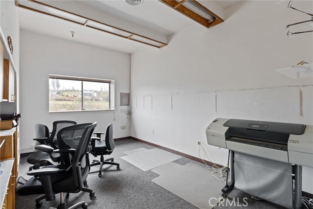 Image 42 of 71 For 958 Mckale Road