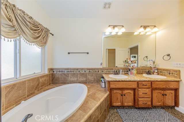 Detail Gallery Image 16 of 75 For 33099 Road 800, Raymond,  CA 93653 - 5 Beds | 3 Baths