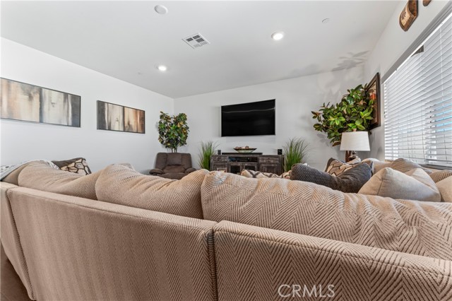 Detail Gallery Image 18 of 41 For 28425 Pinon Ct, Winchester,  CA 92596 - 4 Beds | 3 Baths
