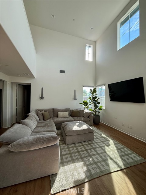 Detail Gallery Image 21 of 24 For 45187 via Vela, Temecula,  CA 92592 - 3 Beds | 2/1 Baths