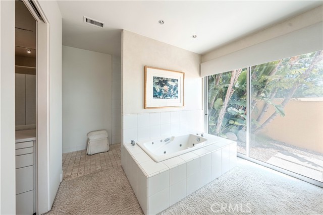 10272 Overhill Drive, North Tustin CA: https://media.crmls.org/medias/6702afde-c728-427d-91a1-500eaf35a28e.jpg