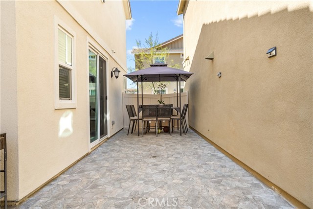 Detail Gallery Image 24 of 34 For 17123 Marble Ln, Canyon Country,  CA 91387 - 3 Beds | 2/1 Baths