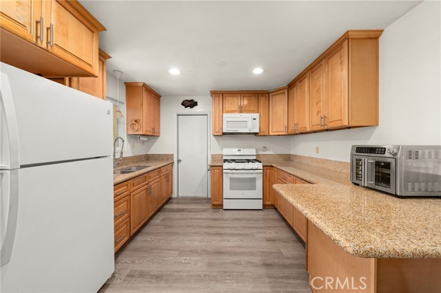 12610 Serrano Drive, Yucaipa CA: https://media.crmls.org/medias/670428e3-ce6b-42ef-ac79-f3ccbbce98b1.jpg