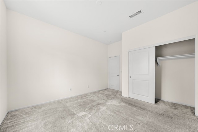 Detail Gallery Image 10 of 22 For 15901 Stresa Ln #6,  Fontana,  CA 92336 - 4 Beds | 3 Baths