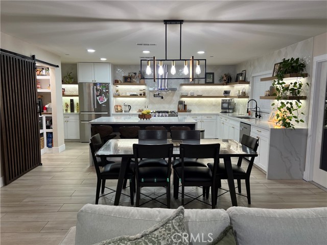 116 Yosemite Avenue, Perris CA: https://media.crmls.org/medias/67065cfe-6181-4871-a5ba-328f391a5f8e.jpg