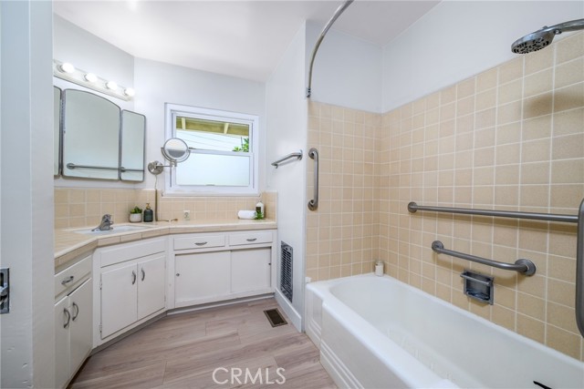 1521 Marendale Lane, Arcadia CA: https://media.crmls.org/medias/67068f53-54e5-4ccf-b1cf-8aedad387705.jpg