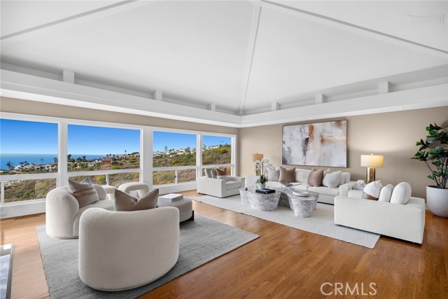 755 Pelican Drive, Laguna Beach CA: https://media.crmls.org/medias/6706c1a4-600d-491c-a10e-640d0ade5601.jpg