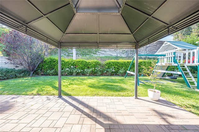11211 Martha Ann Drive, Rossmoor CA: https://media.crmls.org/medias/67078a87-a4ba-488b-8dfa-f6bf12ddc53c.jpg