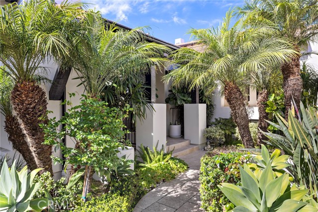 Detail Gallery Image 3 of 47 For 20 Sidra, Newport Coast,  CA 92657 - 4 Beds | 4/1 Baths