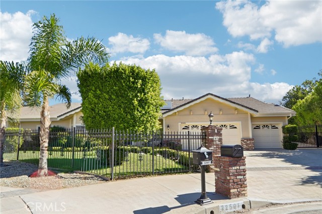 22501 Marilla Street photo 2