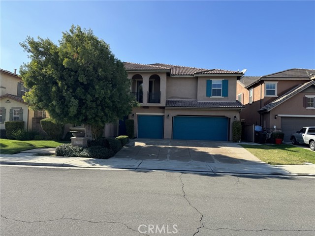 Detail Gallery Image 2 of 50 For 7611 Stonegate Dr, Corona,  CA 92880 - 6 Beds | 4/1 Baths