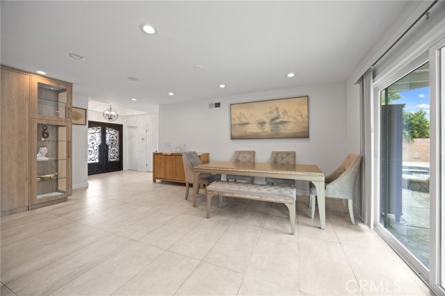 Detail Gallery Image 10 of 30 For 7844 Allott Ave, Panorama City,  CA 91402 - 3 Beds | 2 Baths