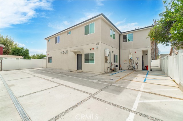 959 N Acacia, Compton CA: https://media.crmls.org/medias/6708fa17-8a6d-472f-a3fa-b7149374cec4.jpg