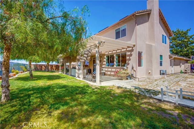 3828 Agave Court, Perris CA: https://media.crmls.org/medias/67095932-97e1-40b3-a47c-d52e3c9f9c8e.jpg