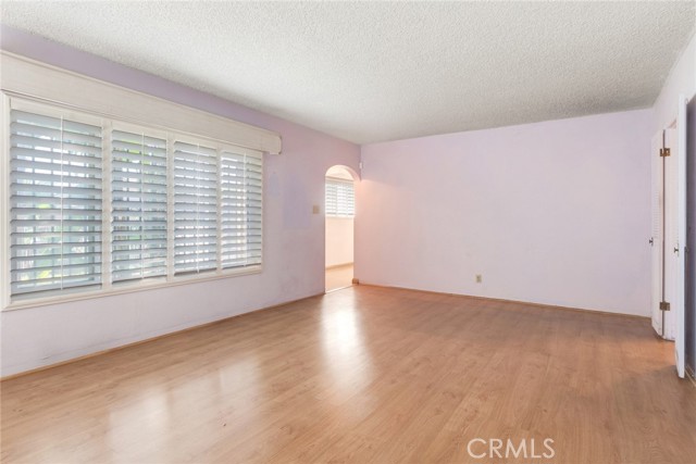 Detail Gallery Image 12 of 21 For 640 W 29th, San Bernardino,  CA 92405 - 2 Beds | 1 Baths