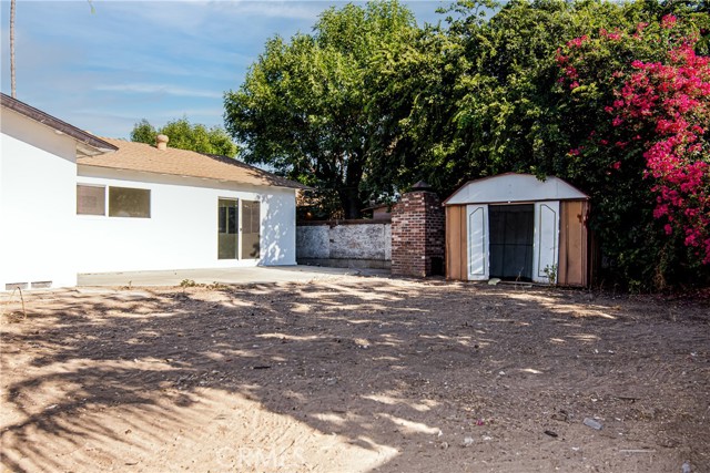 2983 N Alameda Avenue, San Bernardino CA: https://media.crmls.org/medias/6709f439-0627-422e-905a-be30b075a802.jpg