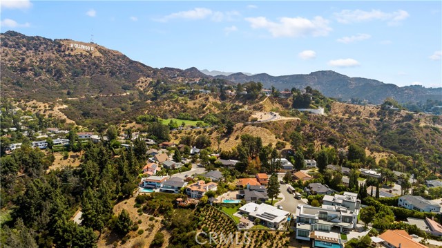 5 Bed Home for Sale in Hollywood Hills, California