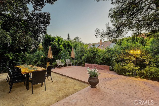 33 Sage Lane, Bell Canyon CA: https://media.crmls.org/medias/670c4b10-3d5d-4d37-ba4c-91dfb43a44a5.jpg
