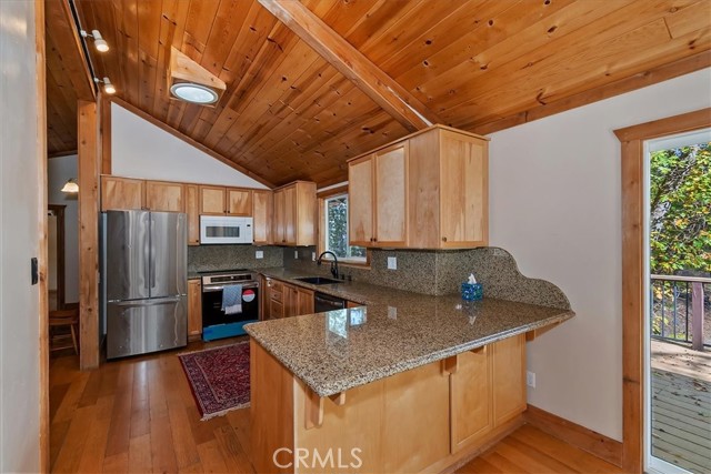 Detail Gallery Image 16 of 42 For 32765 Cougar, Arrowbear,  CA 92382 - 3 Beds | 1 Baths