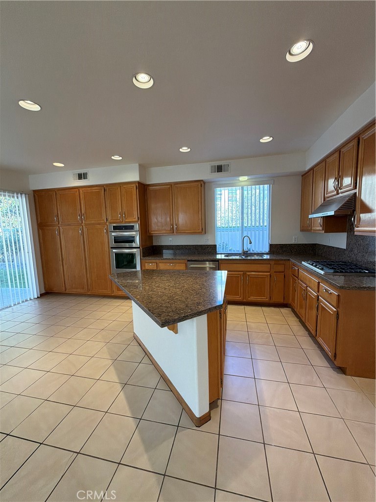 MLS #CV25266098 image #23