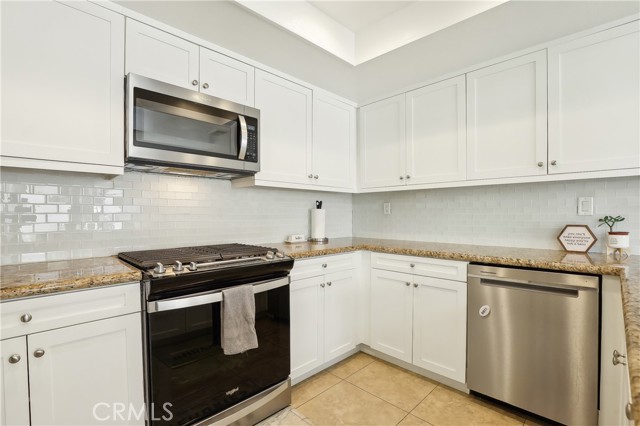 1 Buttercup, Rancho Santa Margarita CA: https://media.crmls.org/medias/670d52e2-96be-4bdb-a334-ba8206f5c2db.jpg