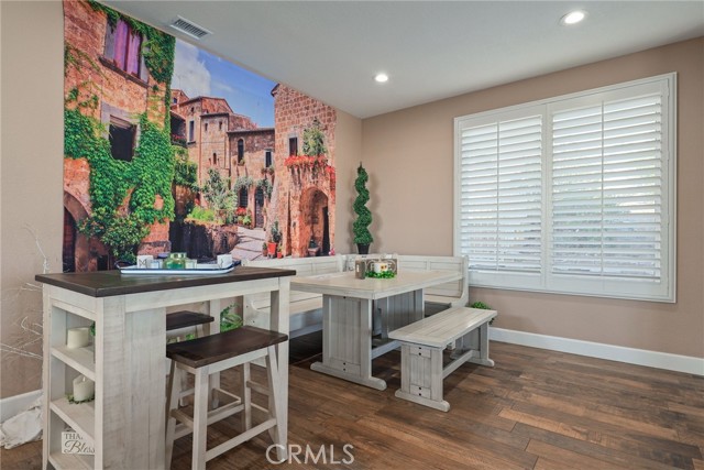 Detail Gallery Image 10 of 40 For 25 Corte Rivera, Lake Elsinore,  CA 92532 - 5 Beds | 3 Baths