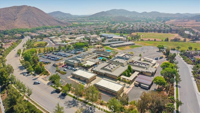 32059 Poppy Way, Lake Elsinore CA: https://media.crmls.org/medias/670f5143-095f-430f-adf0-ac928436ed45.jpg