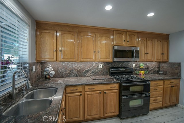 Detail Gallery Image 13 of 38 For 39520 Countryside, Murrieta,  CA 92562 - 4 Beds | 2 Baths