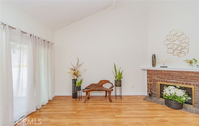 Detail Gallery Image 3 of 37 For 1182 N Sunflower Ave #5,  Covina,  CA 91724 - 2 Beds | 3 Baths