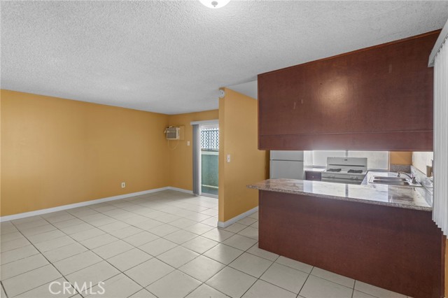 Detail Gallery Image 6 of 21 For 7243 Milton #4,  Whittier,  CA 90602 - 1 Beds | 1 Baths