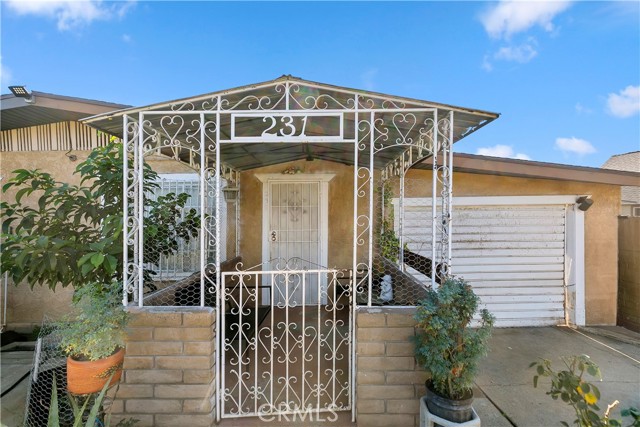 Detail Gallery Image 6 of 29 For 231 W 24th St, San Bernardino,  CA 92405 - 2 Beds | 1/1 Baths