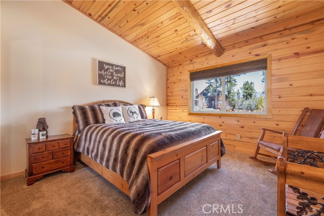 Detail Gallery Image 18 of 40 For 400 Sunrise Way, Big Bear Lake,  CA 92315 - 3 Beds | 3 Baths