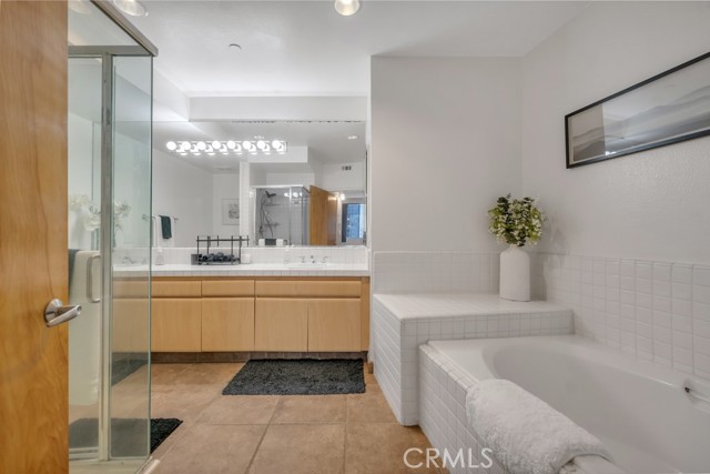 Detail Gallery Image 7 of 15 For 171 N Church Ln #514,  Los Angeles,  CA 90049 - 2 Beds | 2 Baths