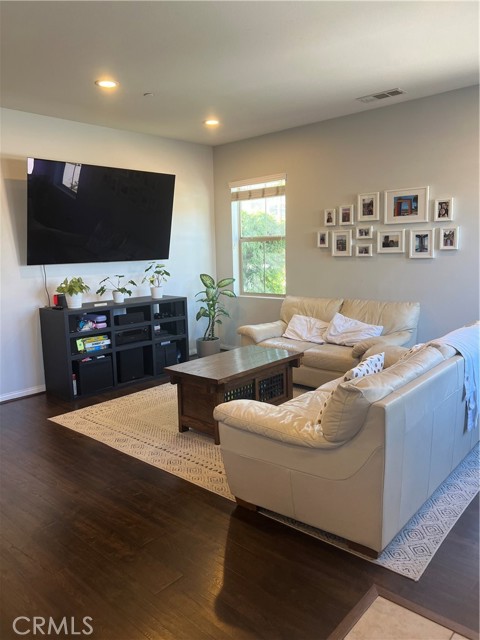 Detail Gallery Image 5 of 29 For 481 Portoles Ln, Brea,  CA 92823 - 4 Beds | 3 Baths