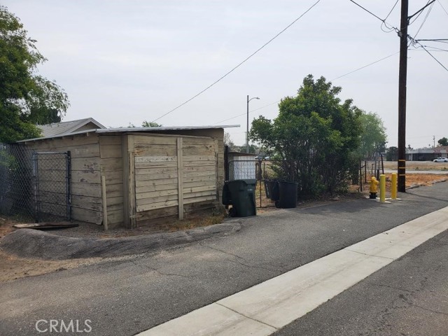 Detail Gallery Image 5 of 23 For 124 S Olive Ave, Rialto,  CA 92376 - 3 Beds | 1 Baths