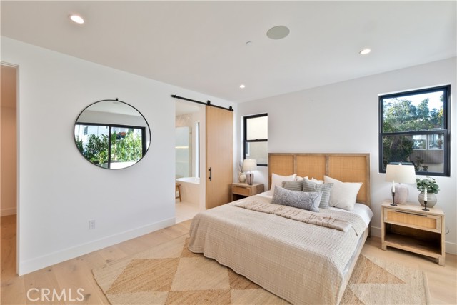 Detail Gallery Image 36 of 54 For 707 2nd St, Hermosa Beach,  CA 90254 - 4 Beds | 4/1 Baths