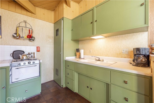 Detail Gallery Image 7 of 23 For 236 Zaca, Big Bear City,  CA 92314 - 2 Beds | 1 Baths