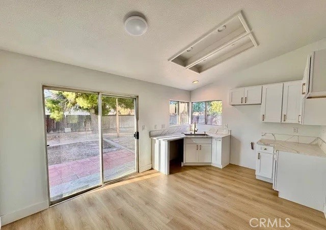 Detail Gallery Image 5 of 16 For 10796 Bonanza Rd, Adelanto,  CA 92301 - 3 Beds | 2 Baths