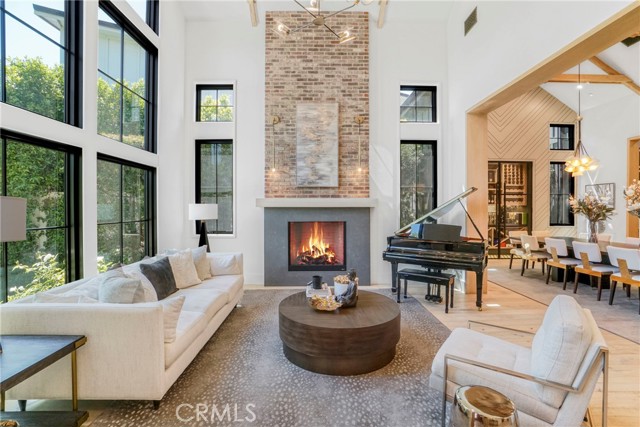 4961 Edgerton Avenue, Encino CA: https://media.crmls.org/medias/6714aec1-cd75-4116-a2c2-2353b849faab.jpg