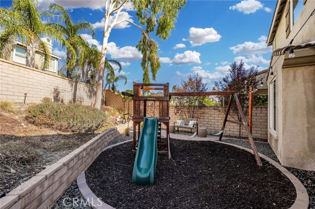 Detail Gallery Image 30 of 47 For 13780 Darkwood Way, Rancho Cucamonga,  CA 91739 - 3 Beds | 2/1 Baths