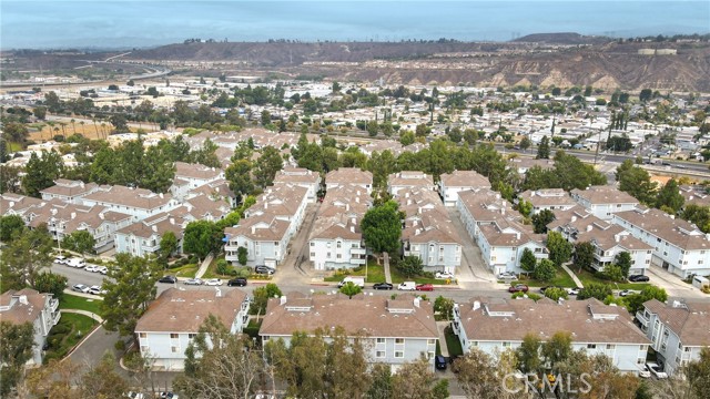 20334 Rue Crevier, Canyon Country CA: https://media.crmls.org/medias/67157647-92ce-4819-923a-48aa25041e80.jpg
