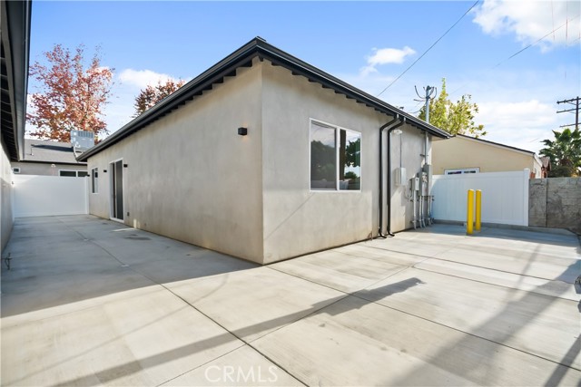 Detail Gallery Image 71 of 75 For 6935 Jellico Ave, Lake Balboa,  CA 91406 - 8 Beds | 8 Baths