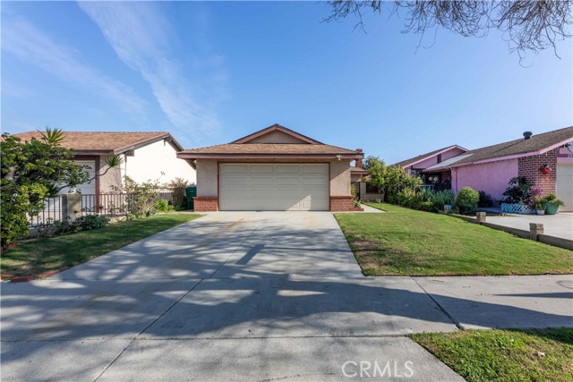 Detail Gallery Image 7 of 40 For 2346 Hayes Ave, Long Beach,  CA 90810 - 4 Beds | 2 Baths