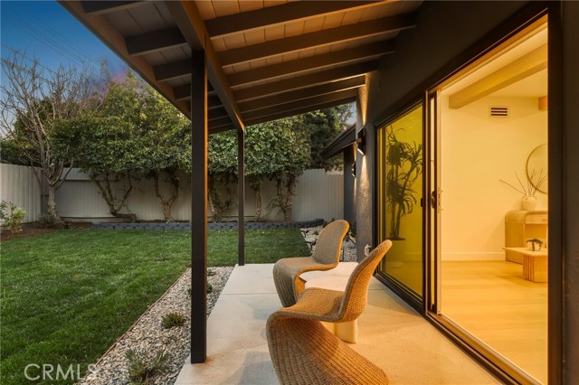 Detail Gallery Image 42 of 47 For 23856 Aetna, Woodland Hills,  CA 91367 - 4 Beds | 3 Baths