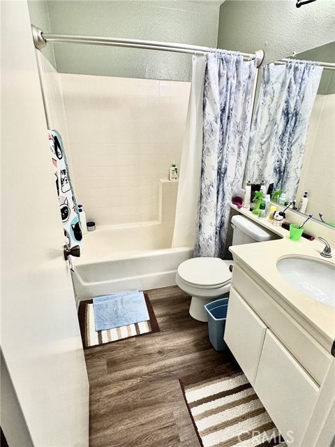 Detail Gallery Image 15 of 19 For 1771 Dumitru Way #C,  Corona,  CA 92881 - 2 Beds | 2/1 Baths