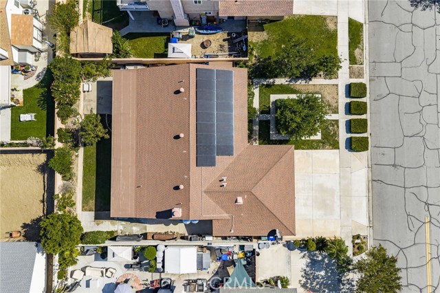 15454 Raymond, Fontana CA: https://media.crmls.org/medias/67167a46-3047-432d-bf31-06714bf422ce.jpg