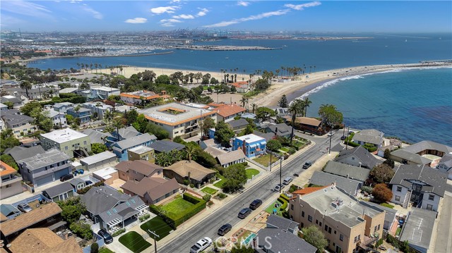Detail Gallery Image 2 of 12 For 422 W 40th St, San Pedro,  CA 90731 - 3 Beds | 2 Baths